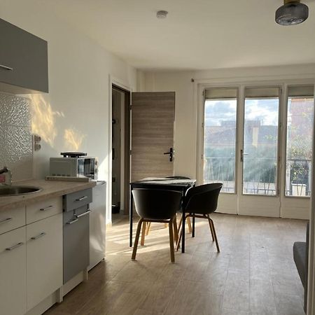 Appartements Proches Cdg Le Bourget Dans Maison Francilienne Typique Ле-Блан-Мениль Экстерьер фото